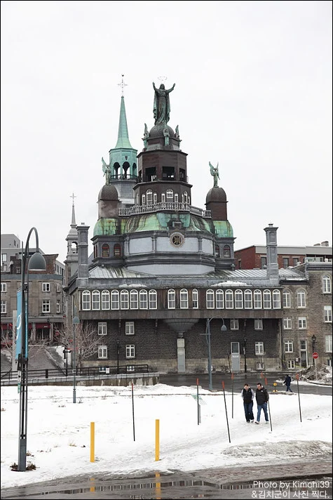 canada montreal notre-dame old port